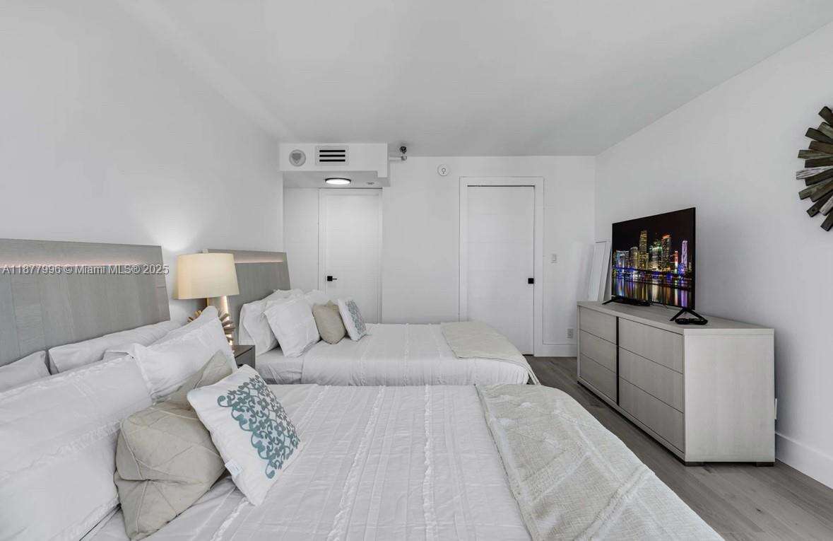 Club Atlantis at 2555 Collins Ave, Miami Beach, FL 33140 - For Rent photo 29