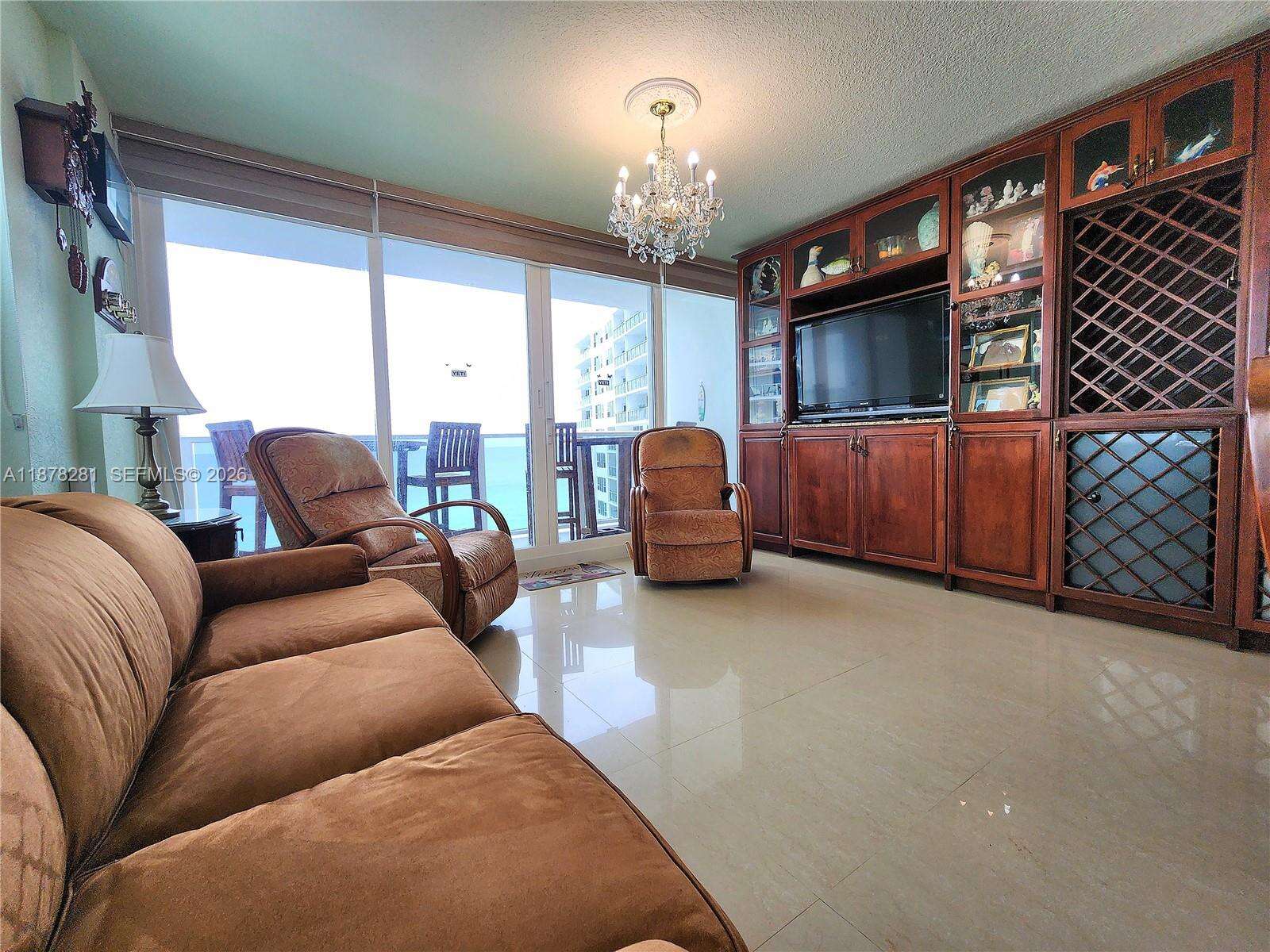 Alexander Towers at 3505 Ocean Dr, Hollywood, FL 33019 - For Rent photo 4