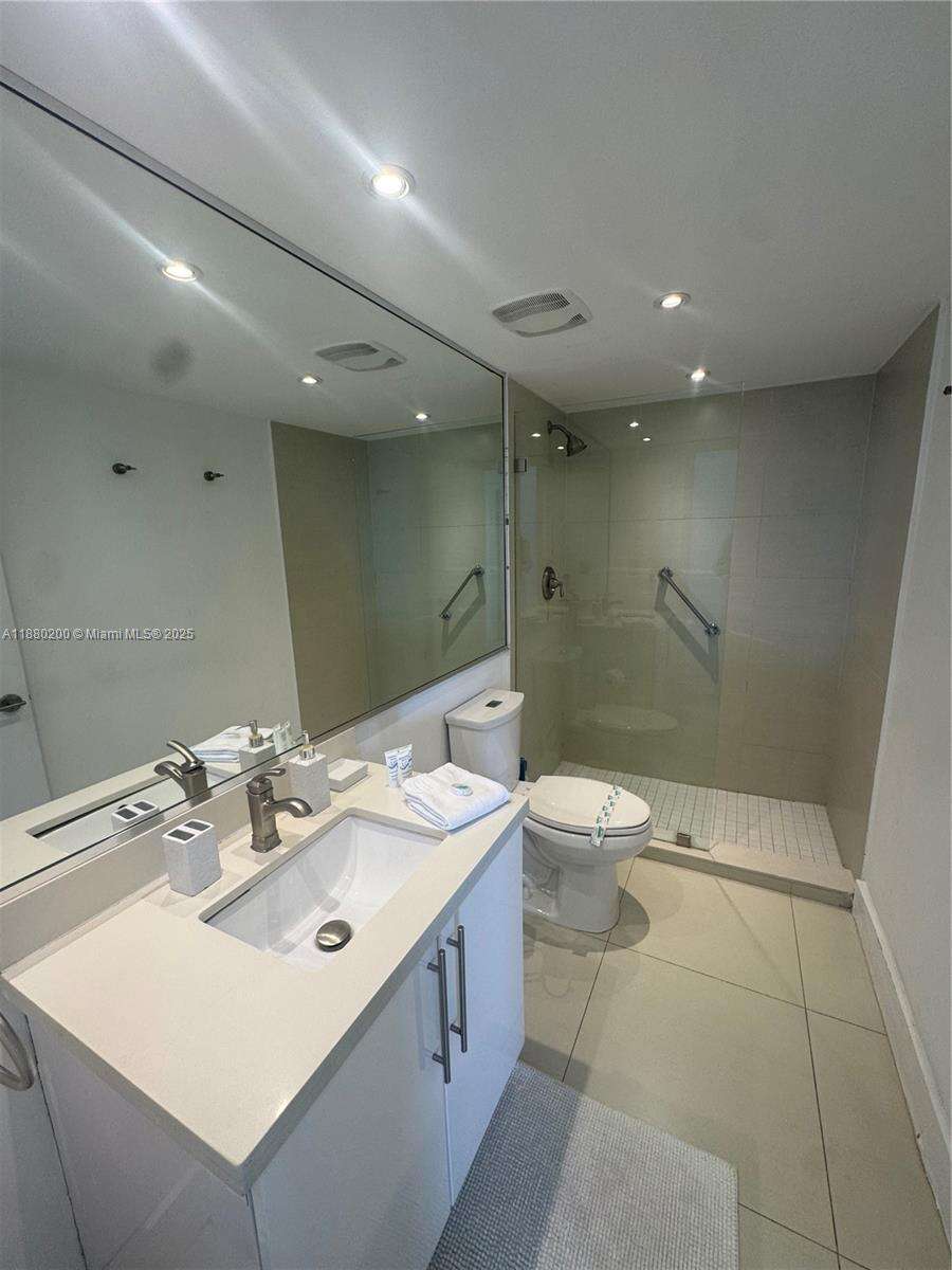Seacoast 5151 at 5151 Collins Ave, Miami Beach, FL 33140 - For Rent photo 14