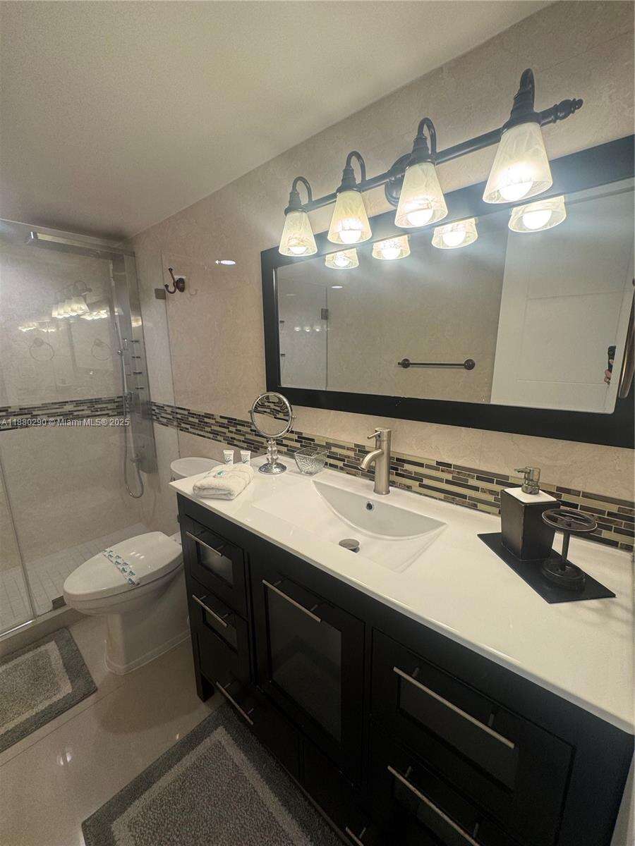 Seacoast 5151 at 5161 Collins Ave, Miami Beach, FL 33140 - For Rent photo 20