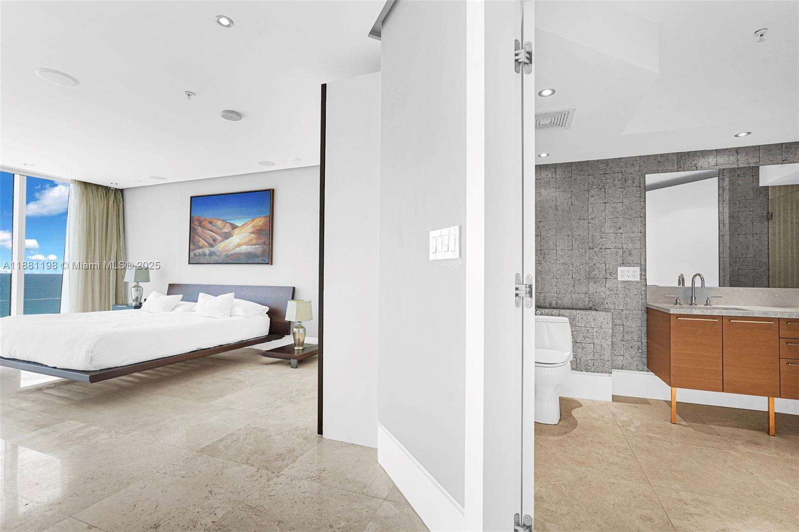 La Perla at 16699 Collins Ave, Sunny Isles Beach, FL 33160 - For Rent photo 28