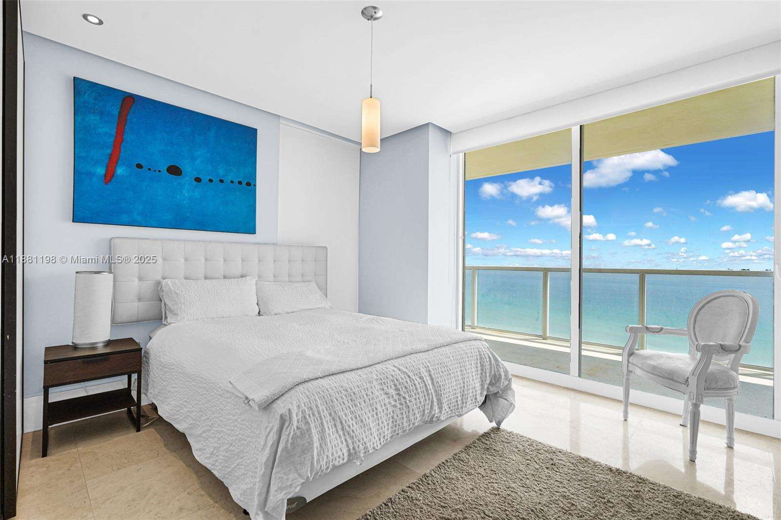 La Perla at 16699 Collins Ave, Sunny Isles Beach, FL 33160 - For Rent photo 33