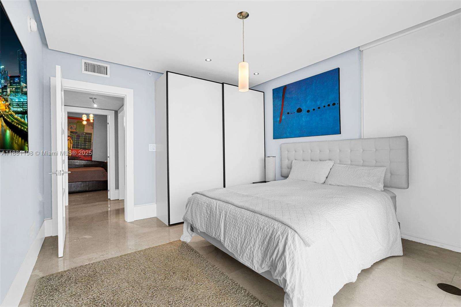 La Perla at 16699 Collins Ave, Sunny Isles Beach, FL 33160 - For Rent photo 34