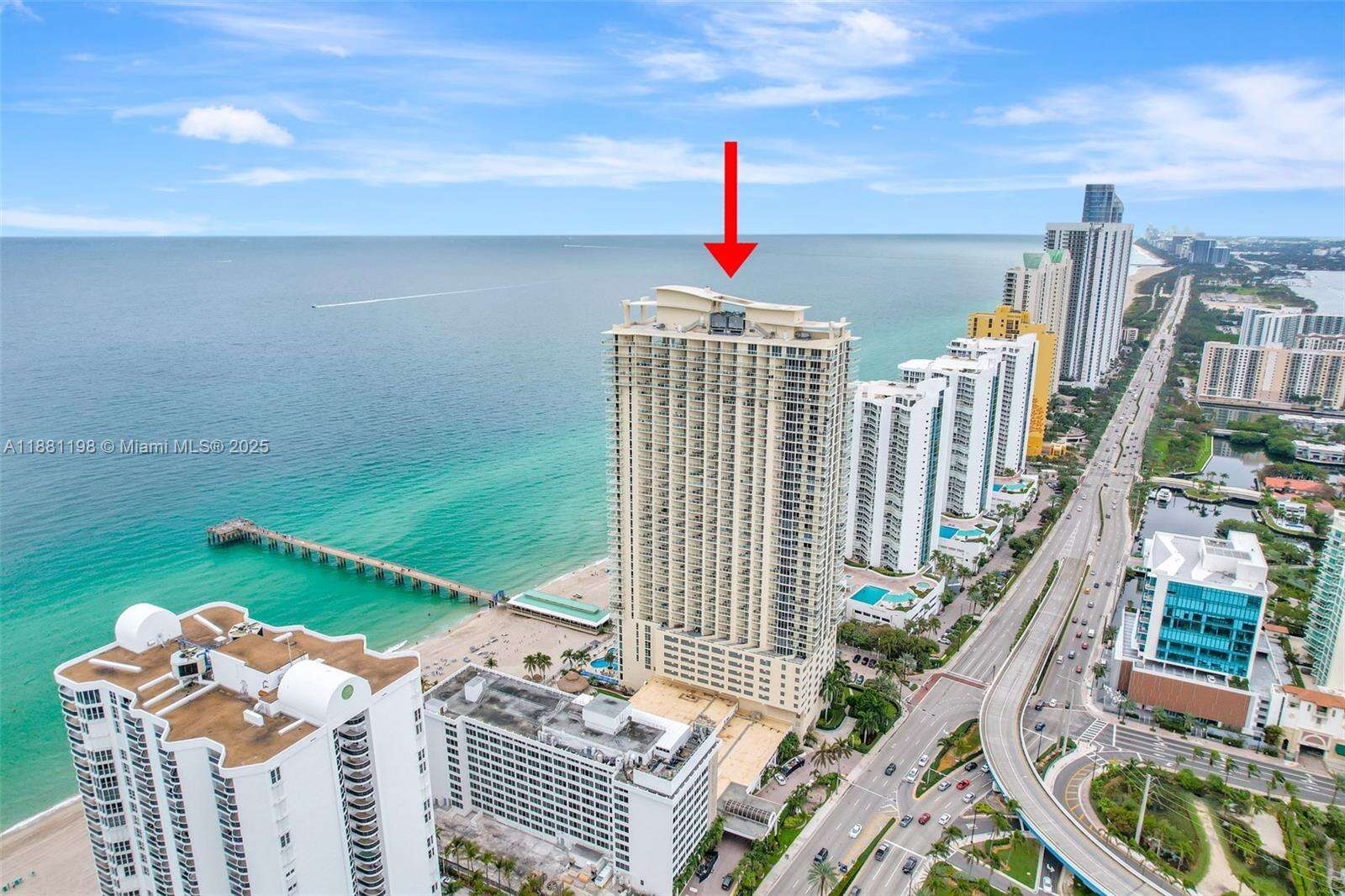 La Perla at 16699 Collins Ave, Sunny Isles Beach, FL 33160 - For Rent photo 49