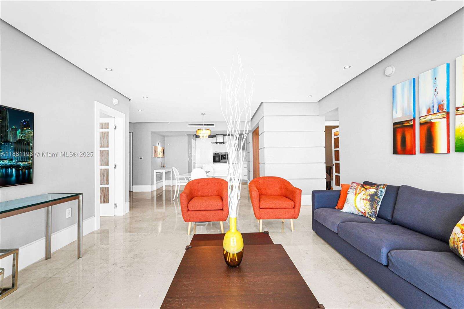 La Perla at 16699 Collins Ave, Sunny Isles Beach, FL 33160 - For Rent photo 8