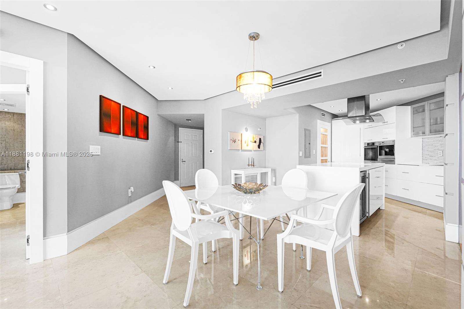La Perla at 16699 Collins Ave, Sunny Isles Beach, FL 33160 - For Rent photo 10