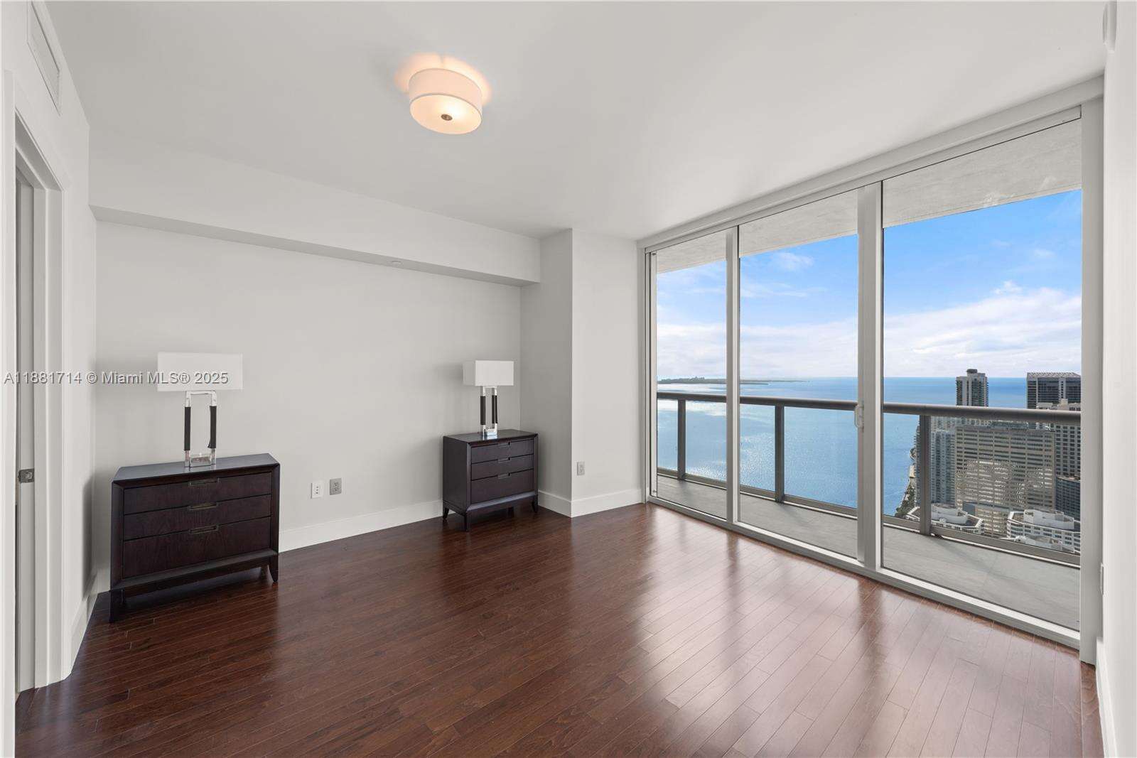 Icon Brickell 2 at 495 Brickell Ave, Miami, FL 33131 - For Rent photo 15