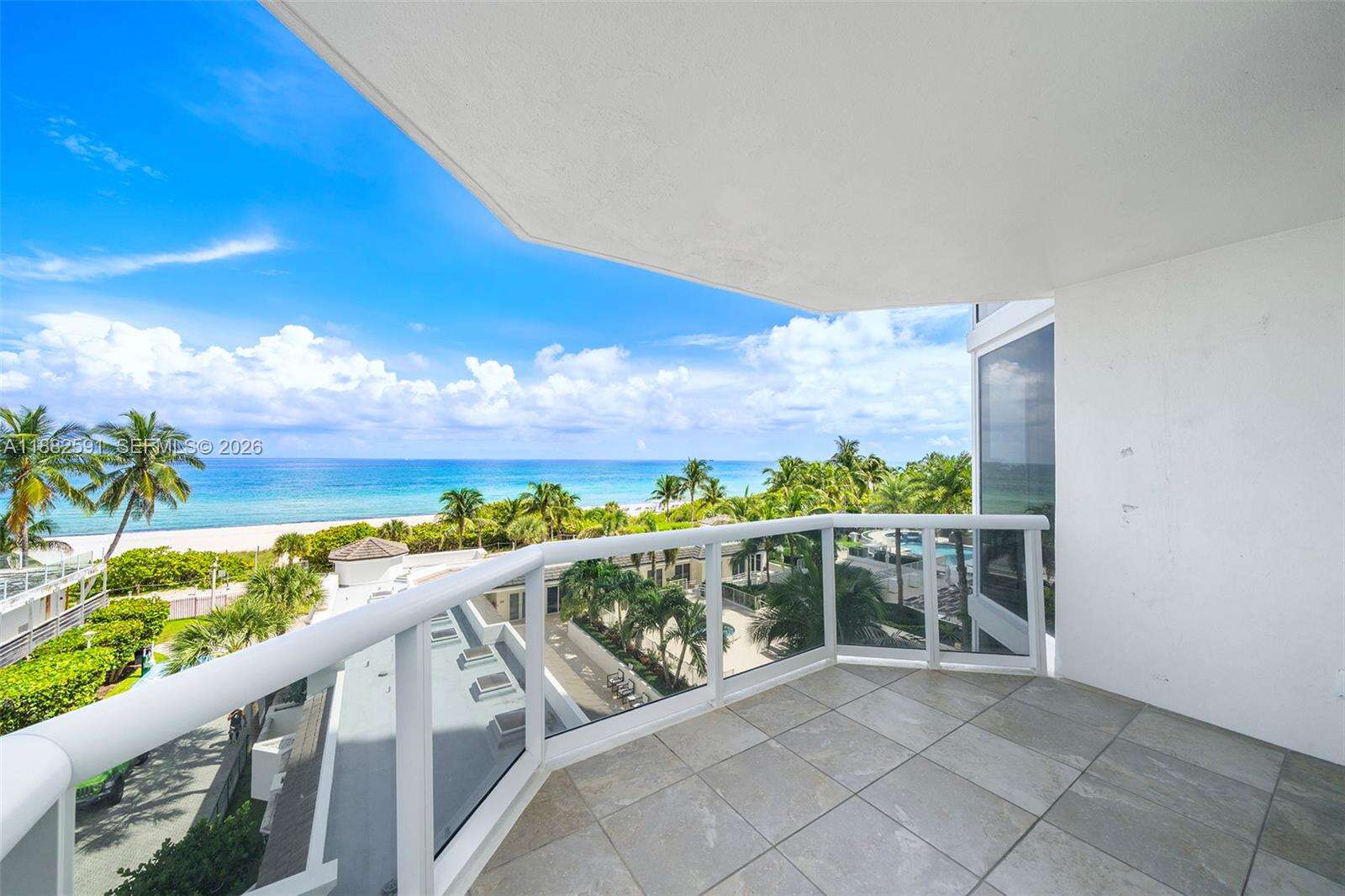 Blue Diamond at 4779 Collins Ave, Miami Beach, FL 33140 - For Rent photo 13