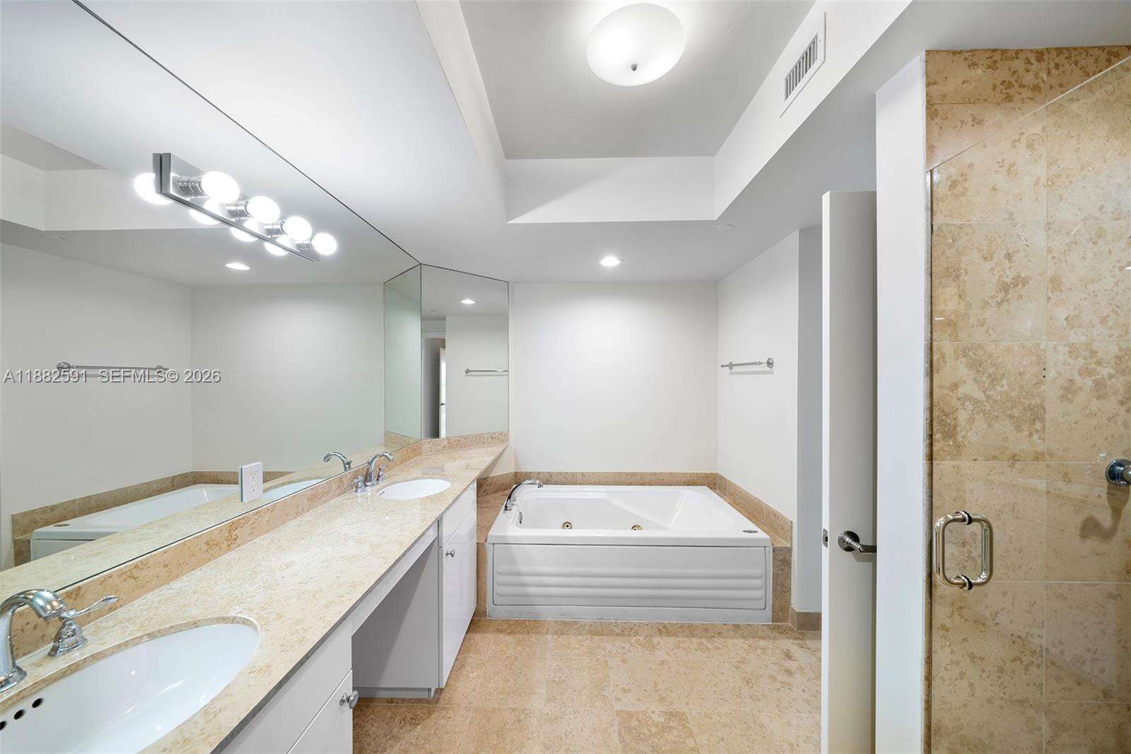 Blue Diamond at 4779 Collins Ave, Miami Beach, FL 33140 - For Rent photo 19