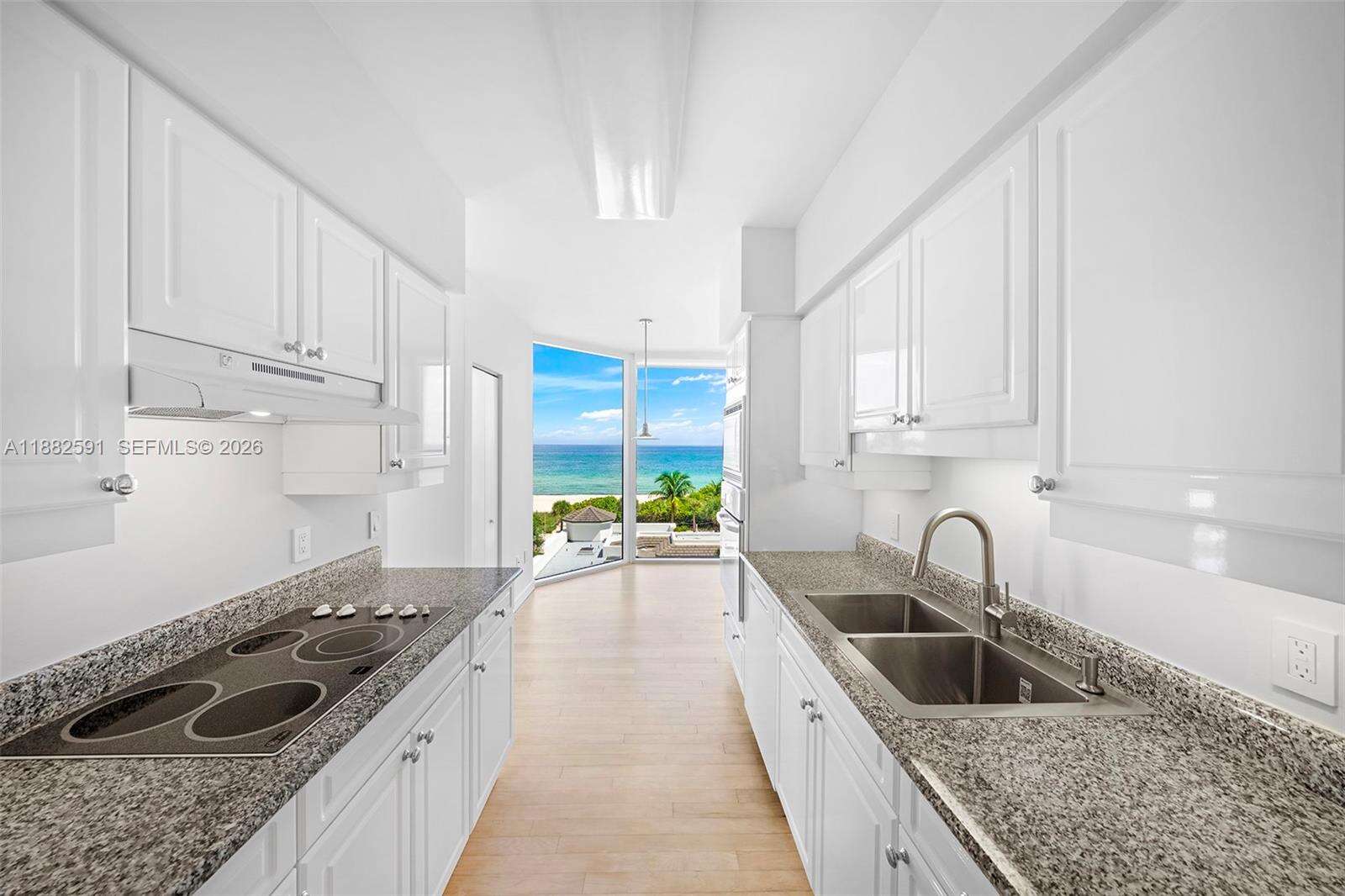 Blue Diamond at 4779 Collins Ave, Miami Beach, FL 33140 - For Rent photo 8