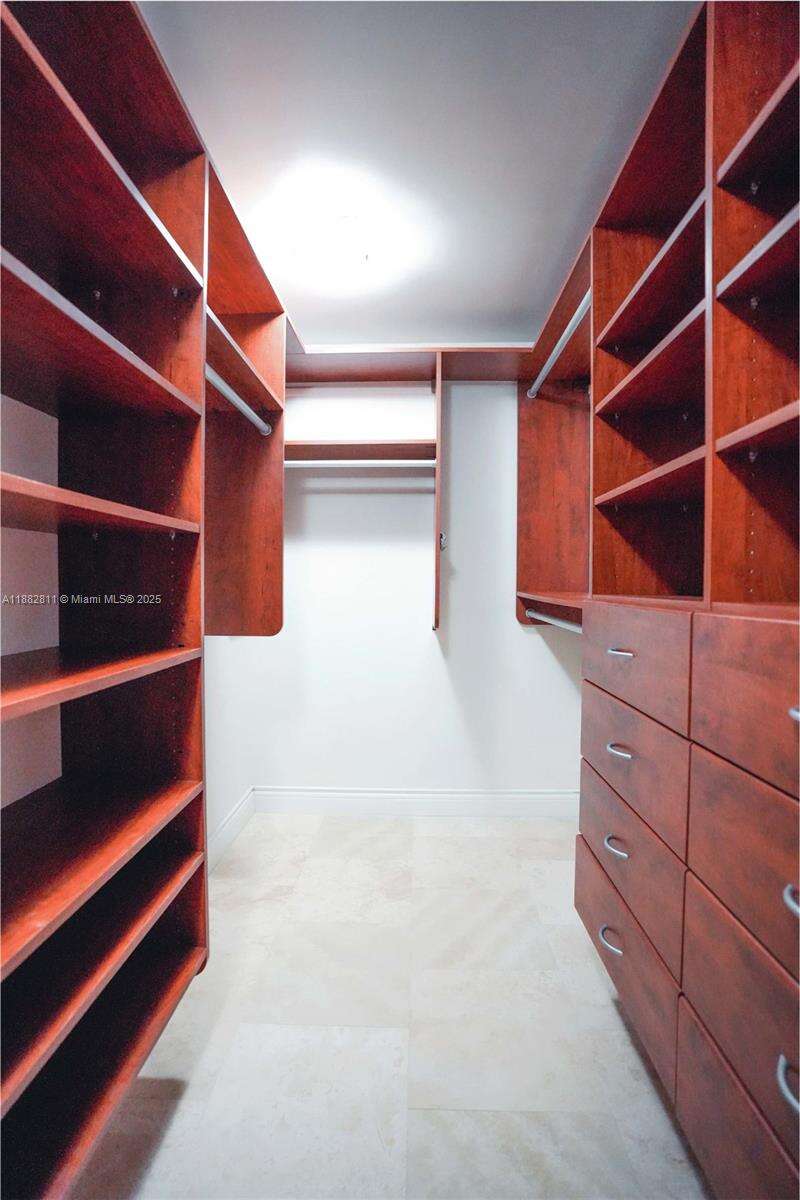 Maison Grande at 6039 Collins Ave, Miami Beach, FL 33140 - For Rent photo 14