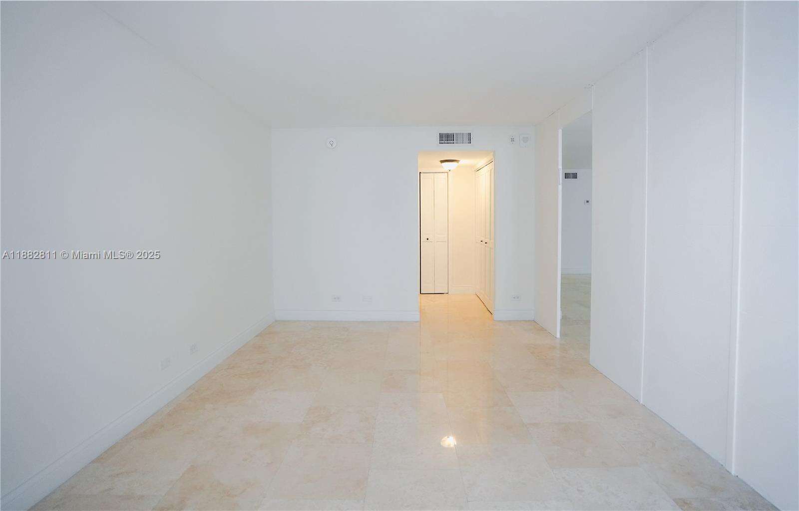 Maison Grande at 6039 Collins Ave, Miami Beach, FL 33140 - For Rent photo 8