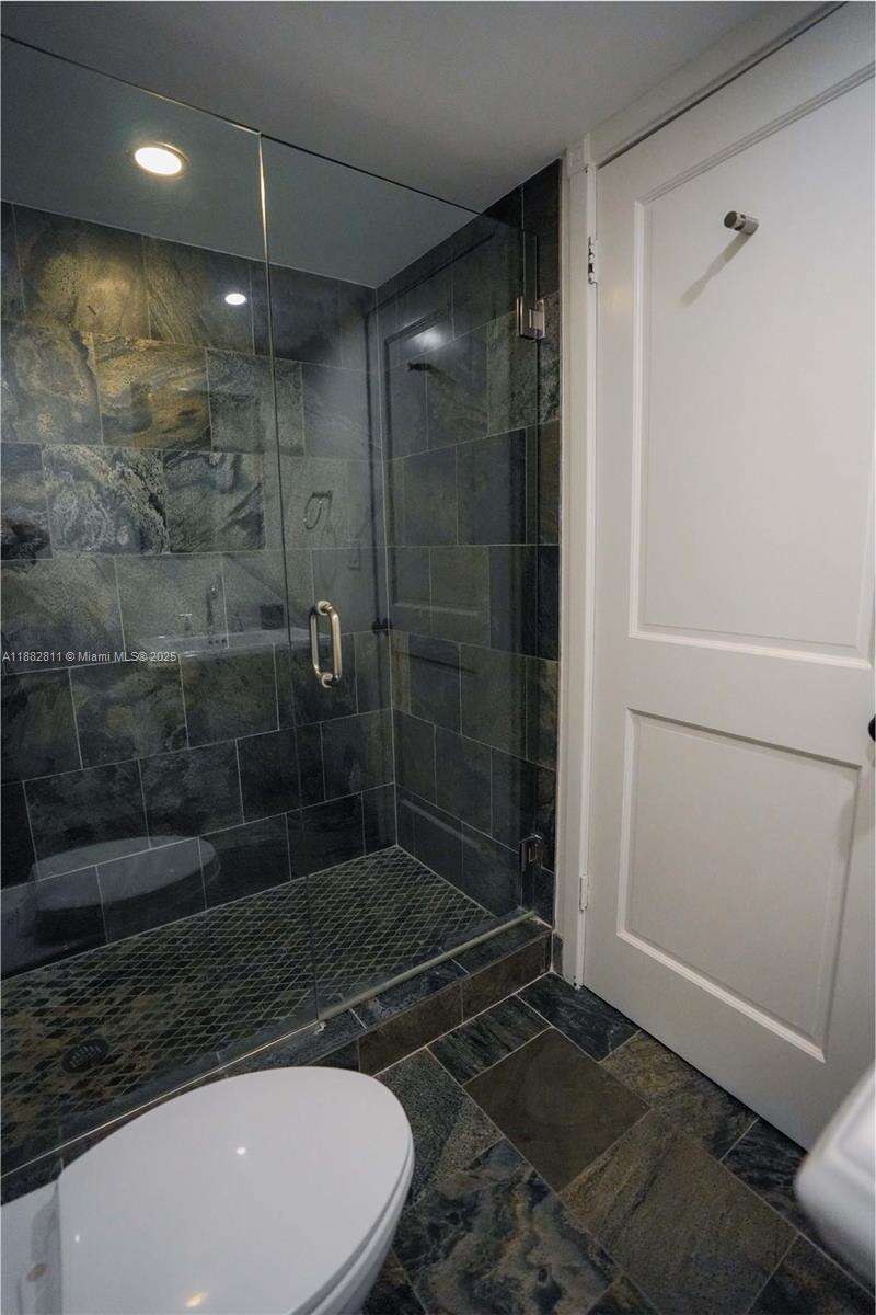 Maison Grande at 6039 Collins Ave, Miami Beach, FL 33140 - For Rent photo 10
