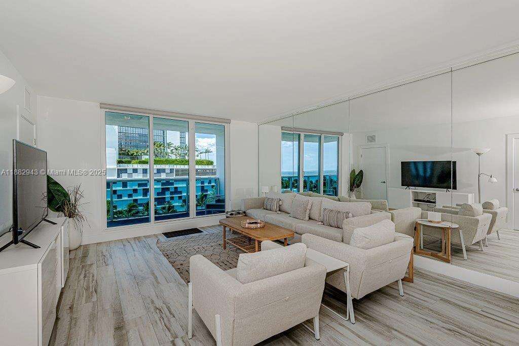 Roney Palace at Miami Beach, FL 33139 - For Rent photo 12