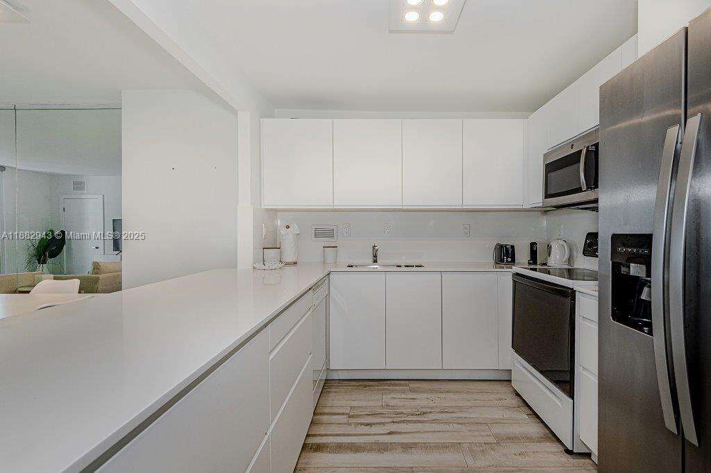 Roney Palace at Miami Beach, FL 33139 - For Rent photo 3
