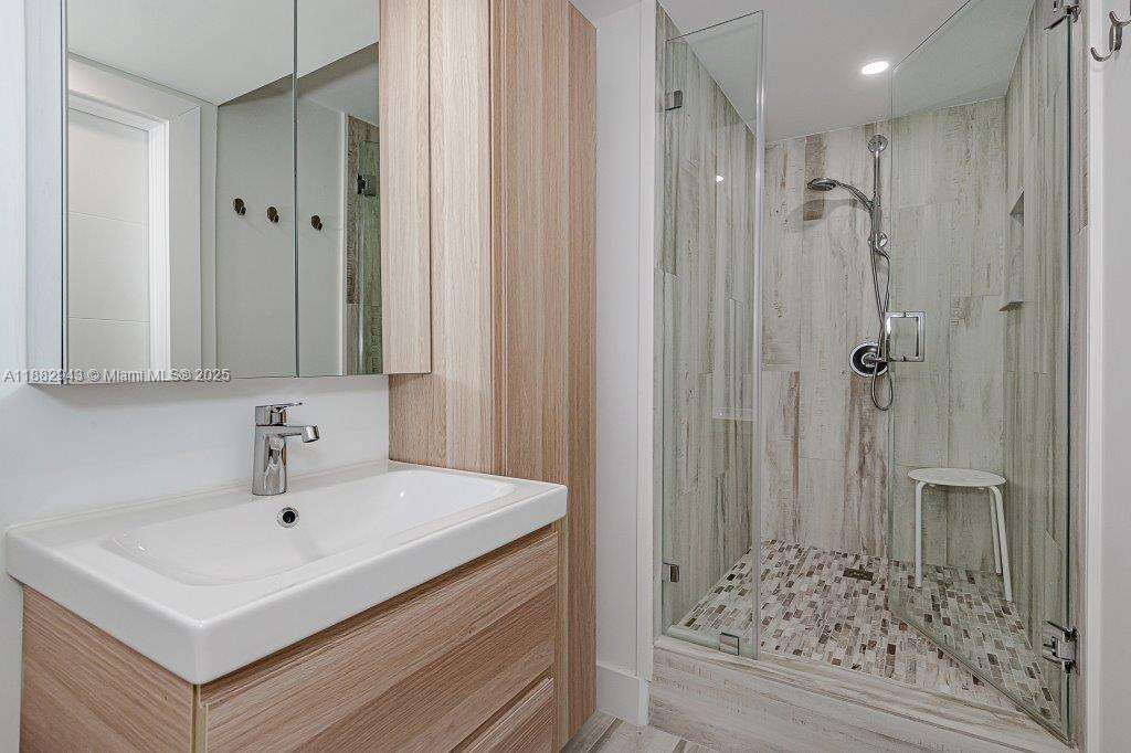 Roney Palace at Miami Beach, FL 33139 - For Rent photo 22