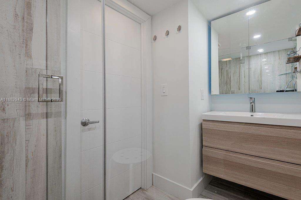 Roney Palace at Miami Beach, FL 33139 - For Rent photo 26