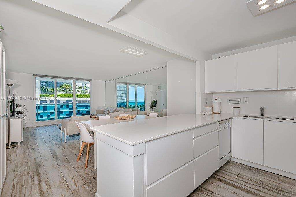 Roney Palace at Miami Beach, FL 33139 - For Rent photo 8