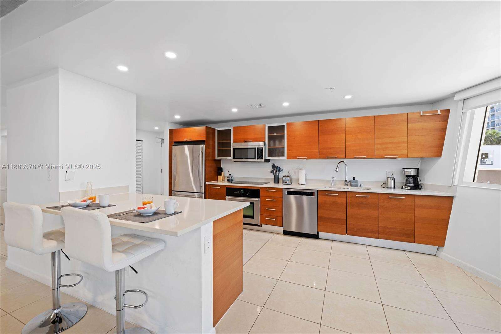Midblock at 3250 1 Ave, Miami, FL 33137 - For Rent photo 4