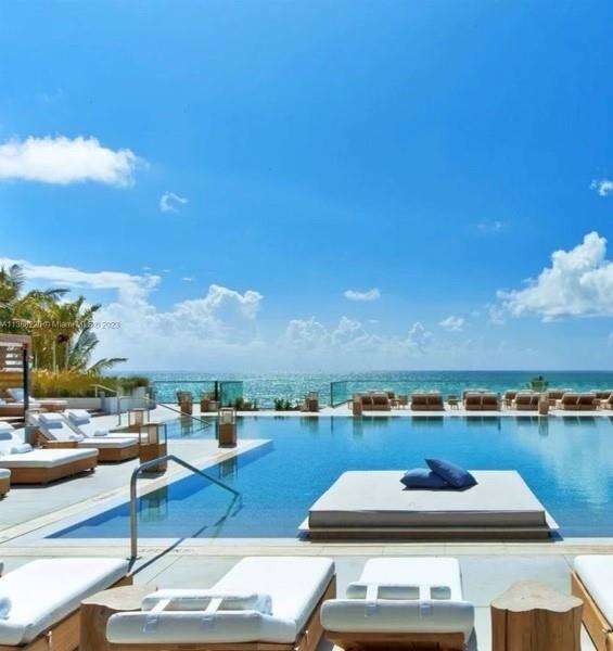 Roney Palace at 2301 Collins, Miami Beach, FL 33139 - For Rent photo 11