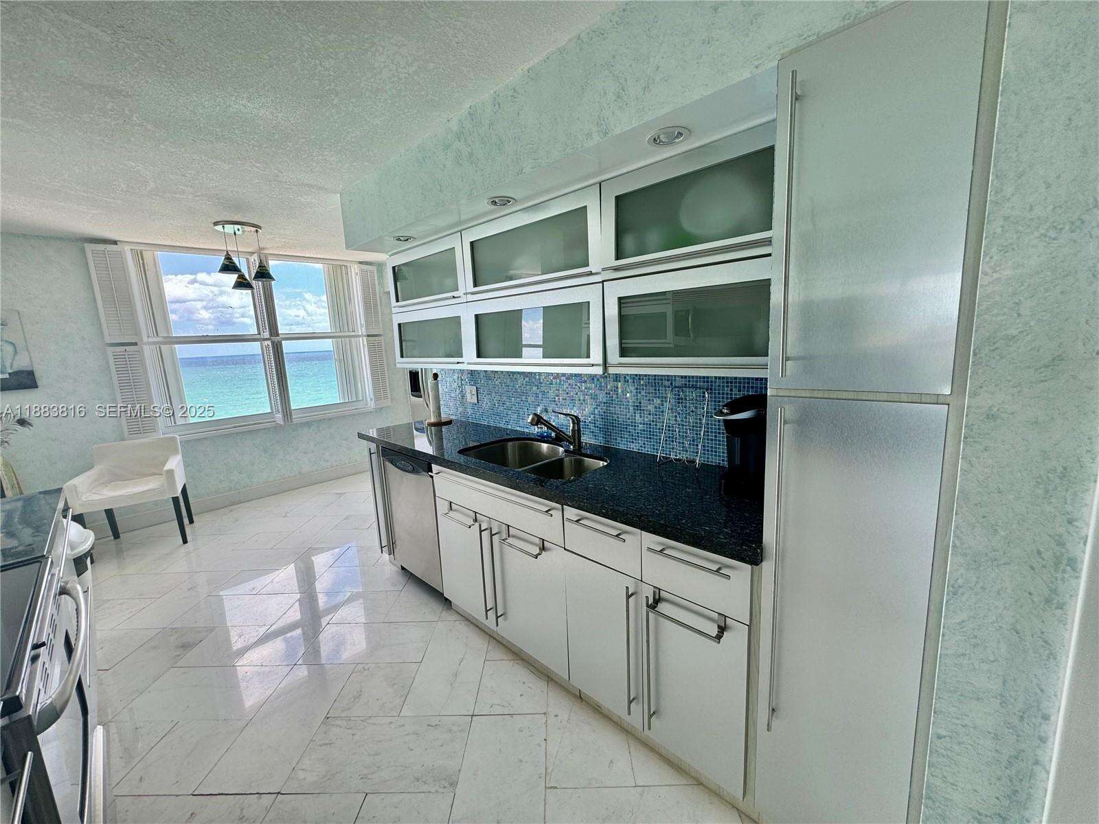 Aquarius at 2751 Ocean Dr, Hollywood, FL 33019 - For Rent photo 20