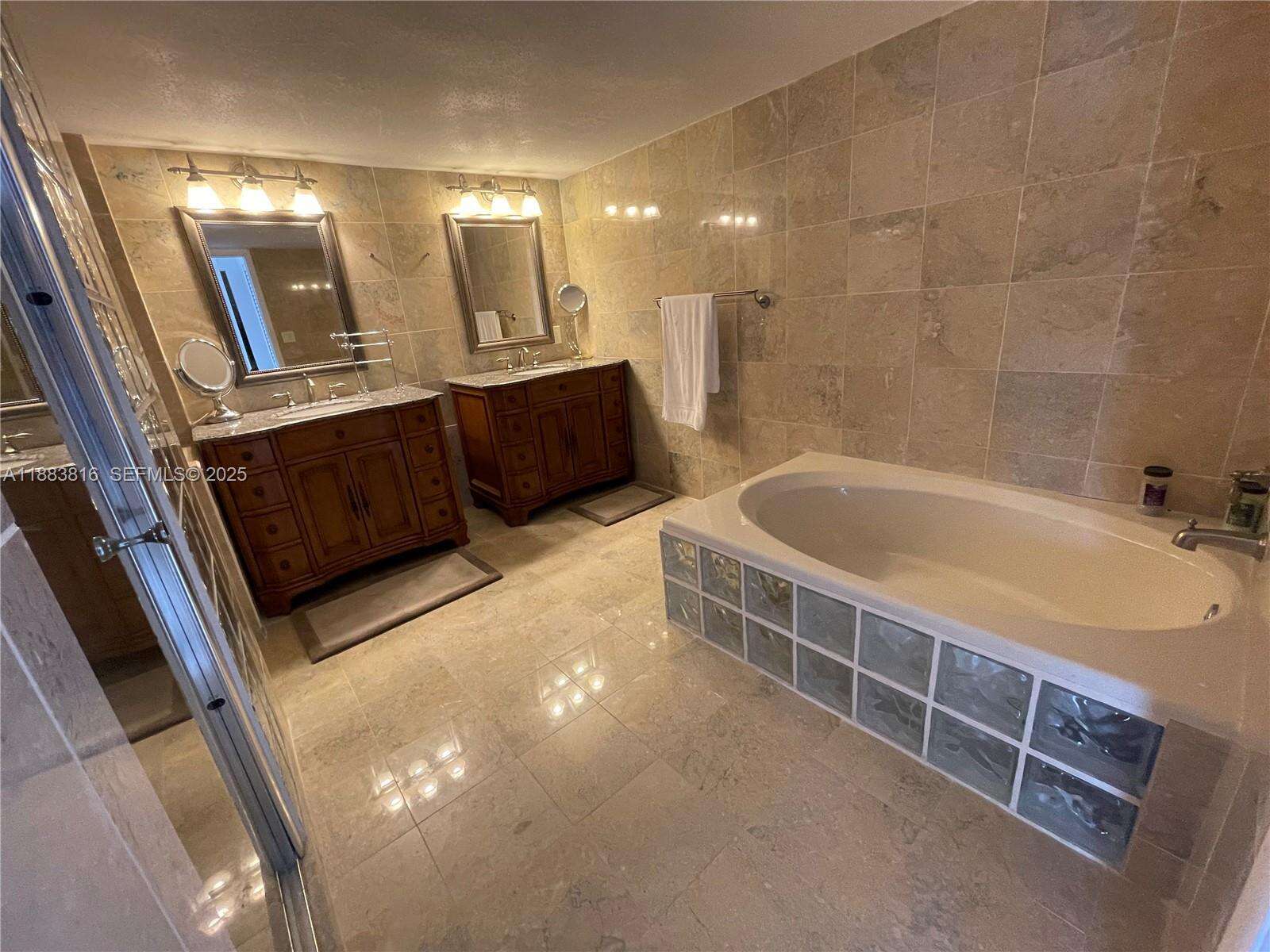 Aquarius at 2751 Ocean Dr, Hollywood, FL 33019 - For Rent photo 29