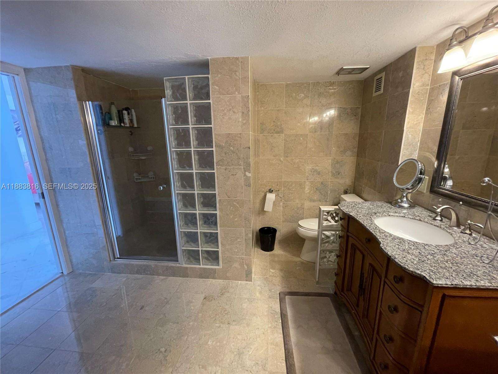 Aquarius at 2751 Ocean Dr, Hollywood, FL 33019 - For Rent photo 31