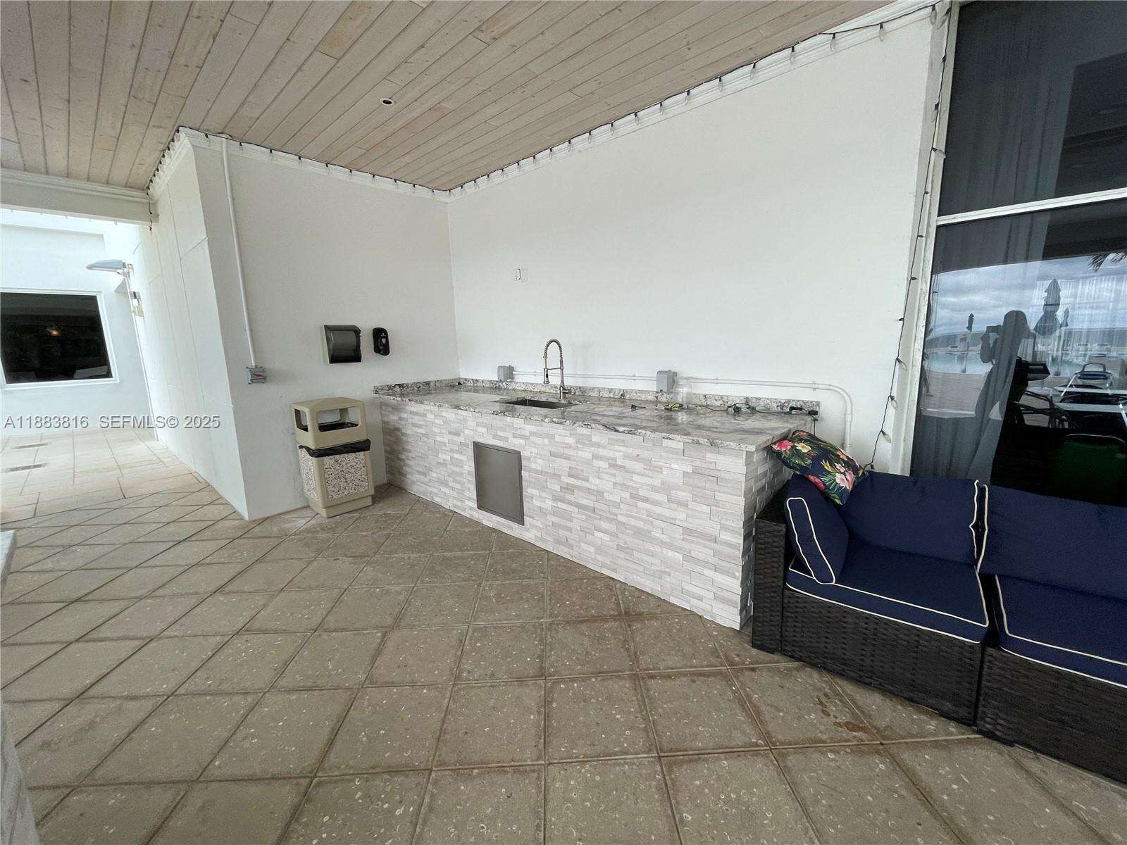 Aquarius at 2751 Ocean Dr, Hollywood, FL 33019 - For Rent photo 50