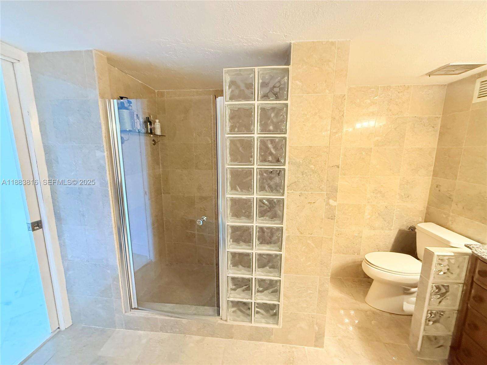 Aquarius at 2751 Ocean Dr, Hollywood, FL 33019 - For Rent photo 74