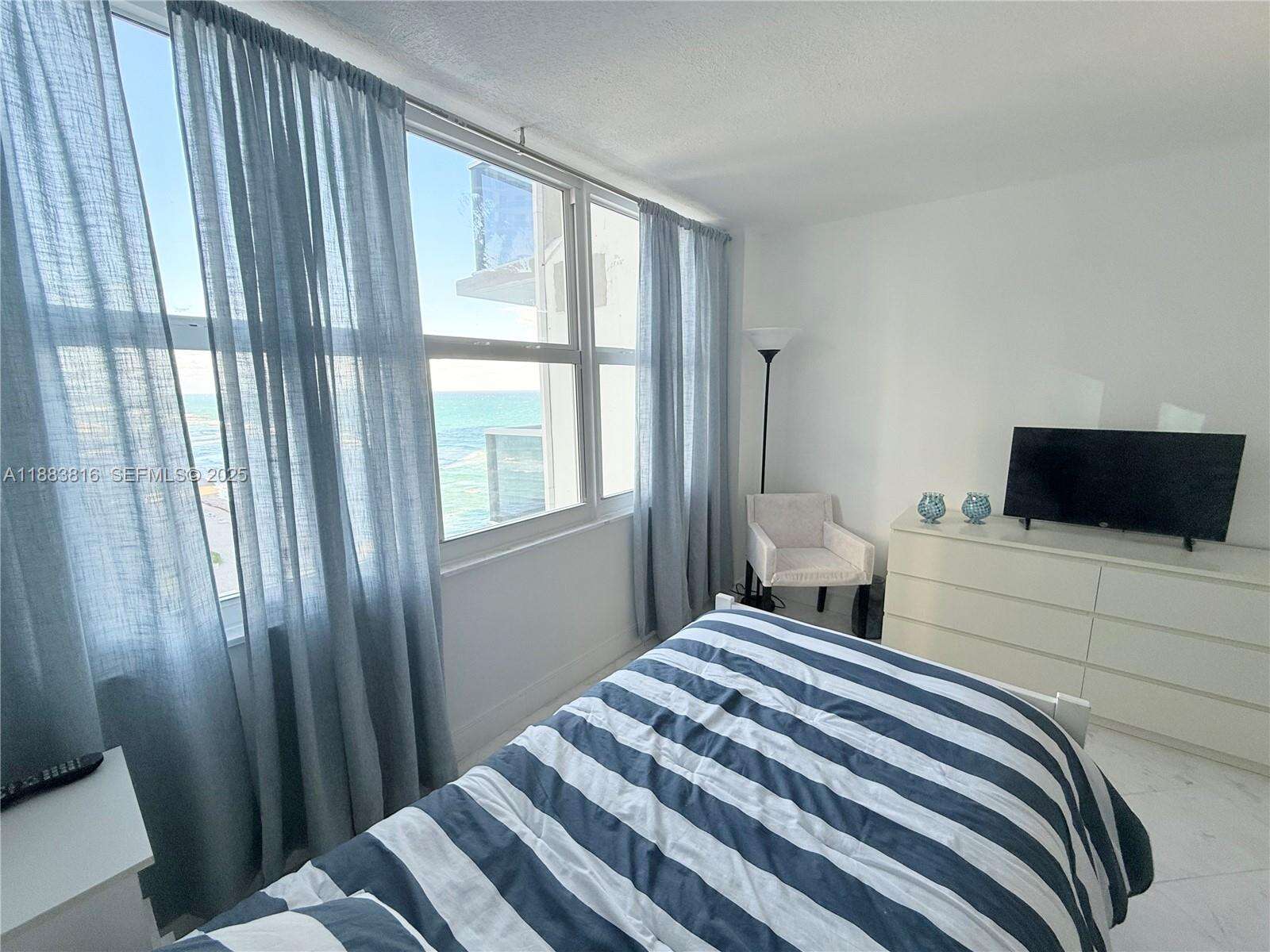 Aquarius at 2751 Ocean Dr, Hollywood, FL 33019 - For Rent photo 82