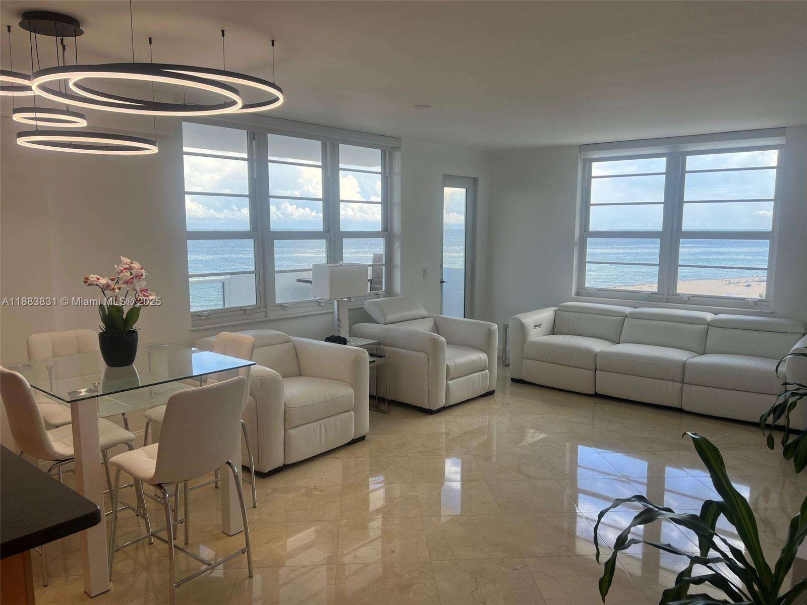 Decoplage at 100 Lincoln Rd, Miami Beach, FL 33139 - For Rent photo 1