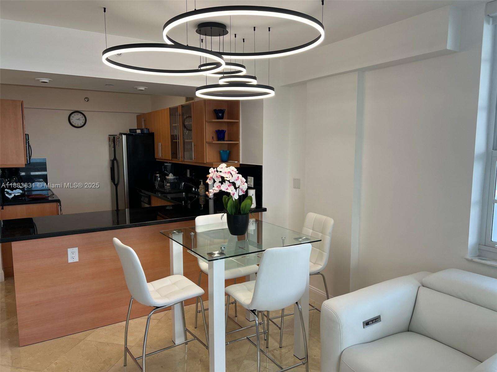 Decoplage at 100 Lincoln Rd, Miami Beach, FL 33139 - For Rent photo 14