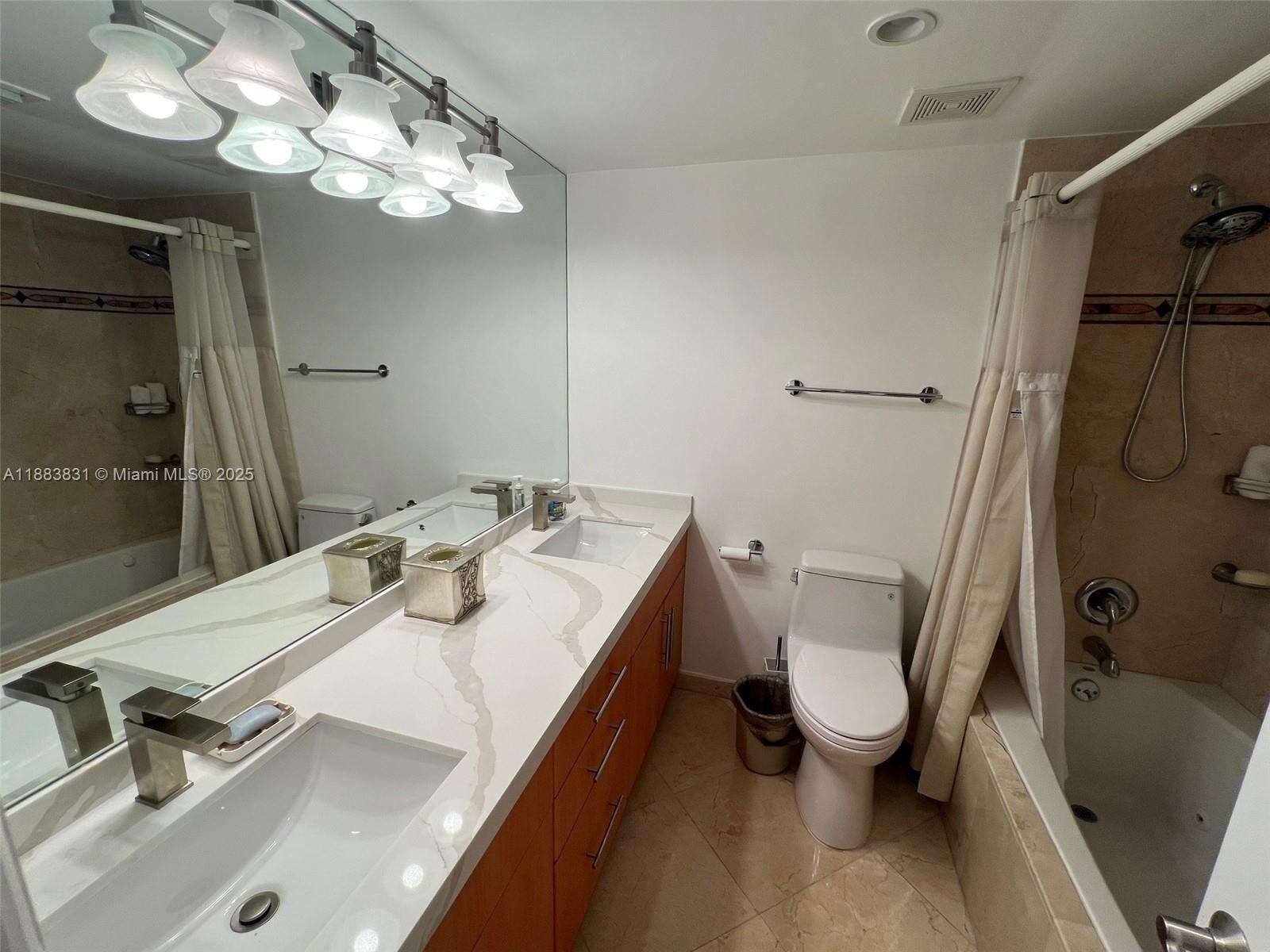 Decoplage at 100 Lincoln Rd, Miami Beach, FL 33139 - For Rent photo 22