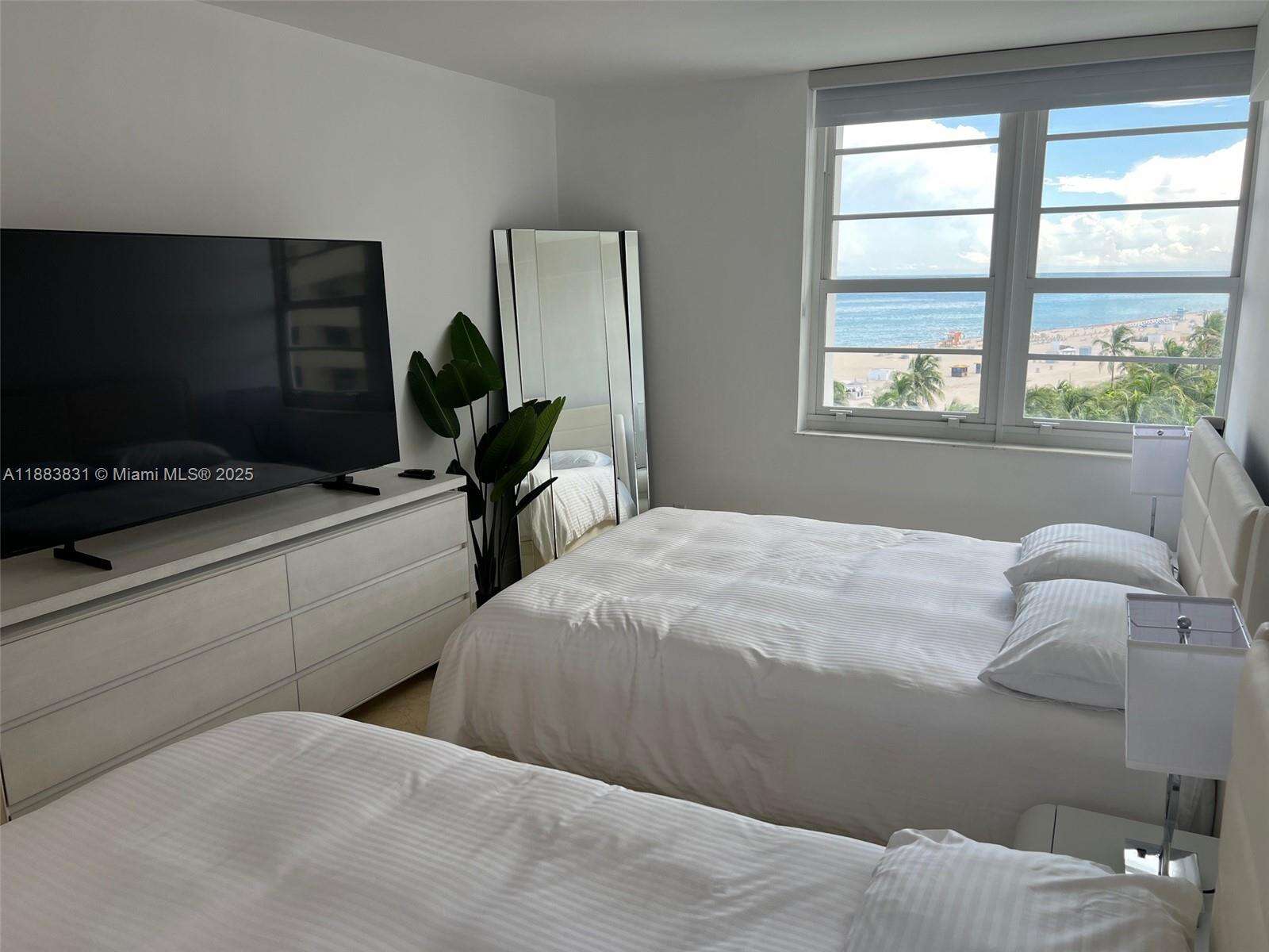 Decoplage at 100 Lincoln Rd, Miami Beach, FL 33139 - For Rent photo 28