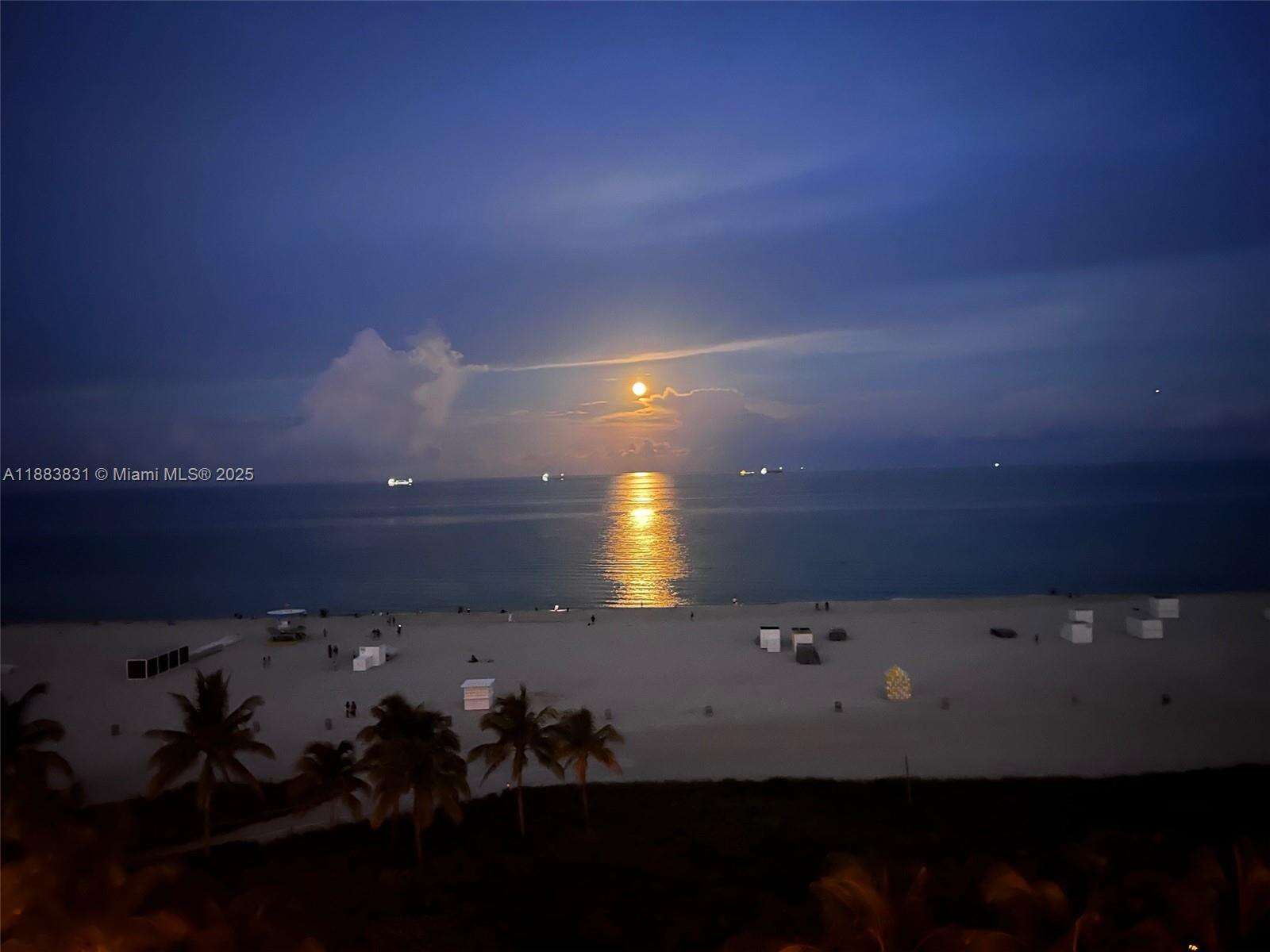 Decoplage at 100 Lincoln Rd, Miami Beach, FL 33139 - For Rent photo 68