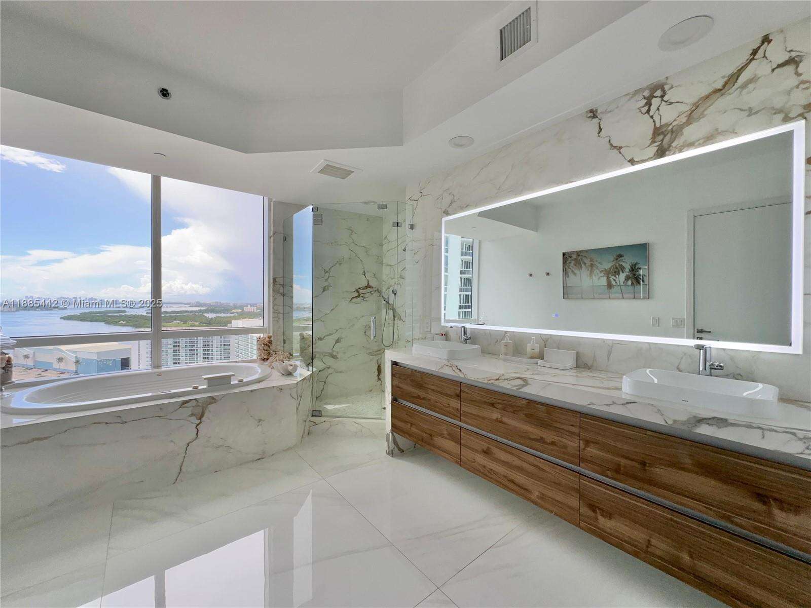 Trump Tower 2 at 15901 Collins Ave, Sunny Isles Beach, FL 33160 - For Rent photo 15