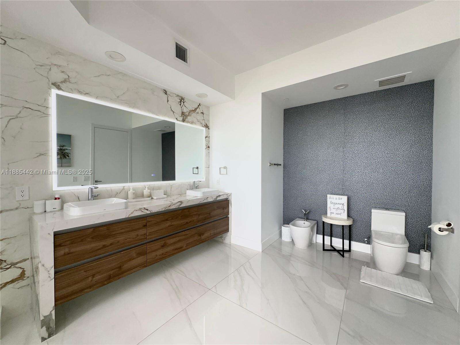 Trump Tower 2 at 15901 Collins Ave, Sunny Isles Beach, FL 33160 - For Rent photo 18