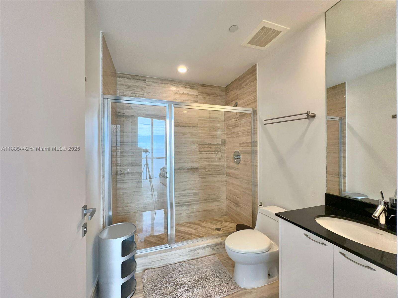 Trump Tower 2 at 15901 Collins Ave, Sunny Isles Beach, FL 33160 - For Rent photo 20