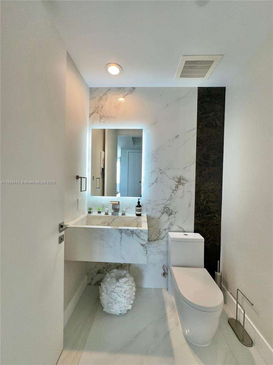 Trump Tower 2 at 15901 Collins Ave, Sunny Isles Beach, FL 33160 - For Rent photo 5