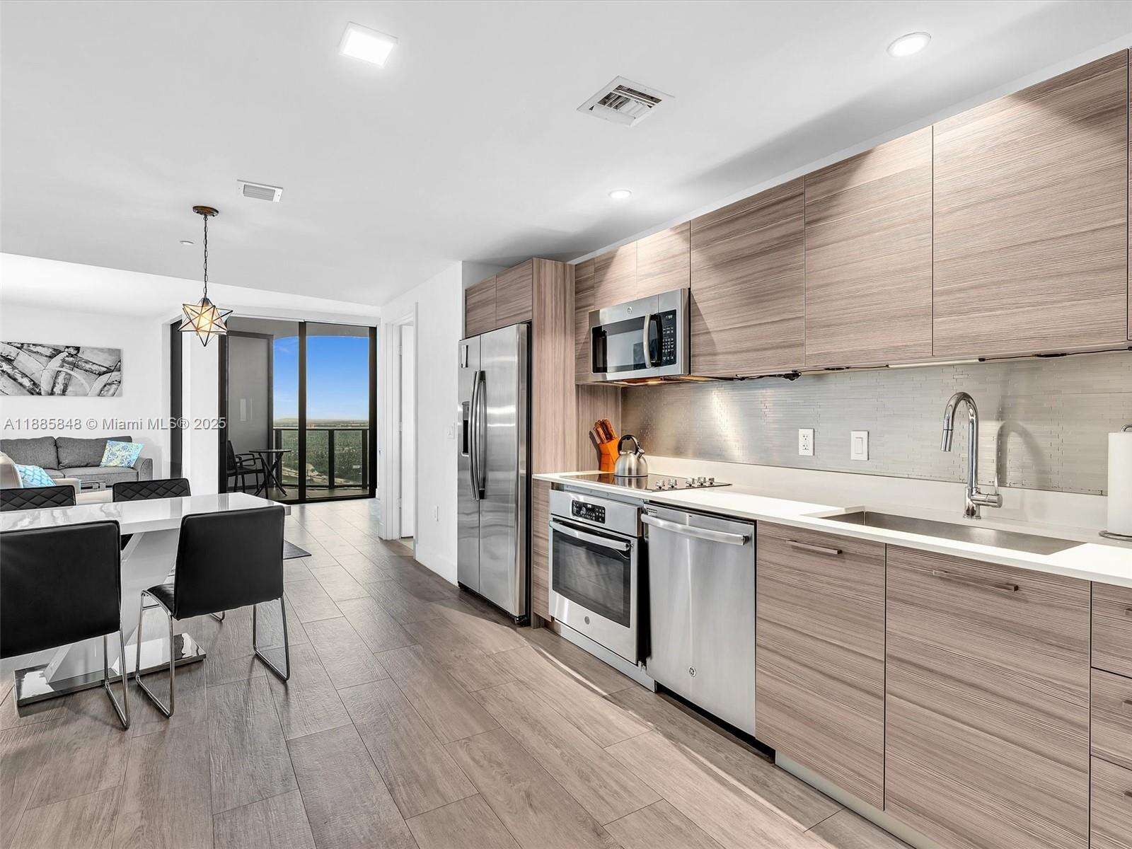 Hyde Midtown at 121 34th St, Miami, FL 33137 - For Rent photo 2