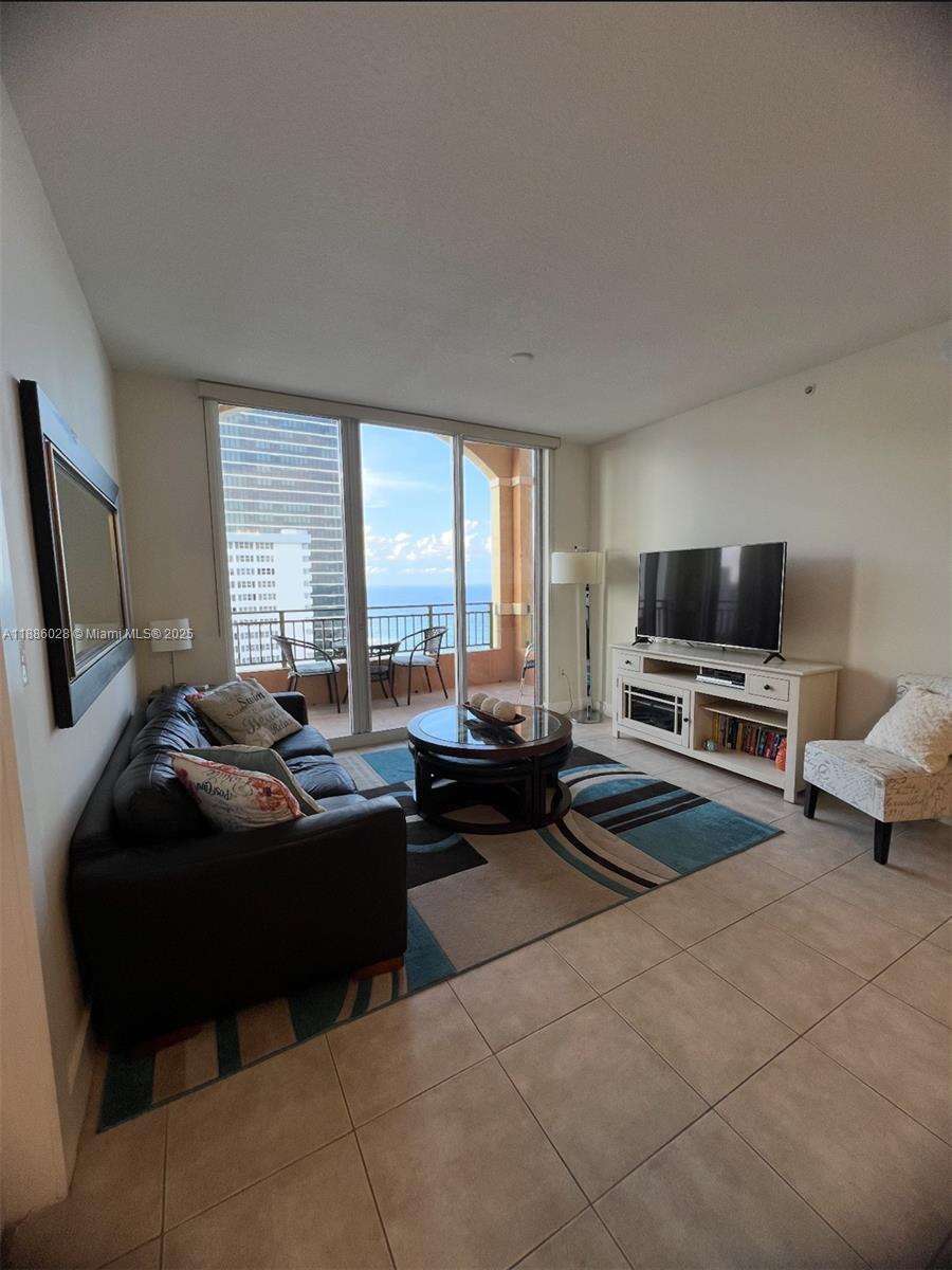 2080 Ocean Dr, Hallandale Beach, FL 33009 - For Rent photo 3