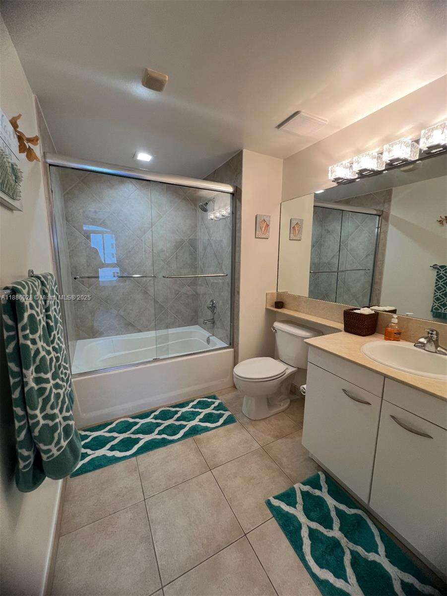 2080 Ocean Dr, Hallandale Beach, FL 33009 - For Rent photo 6