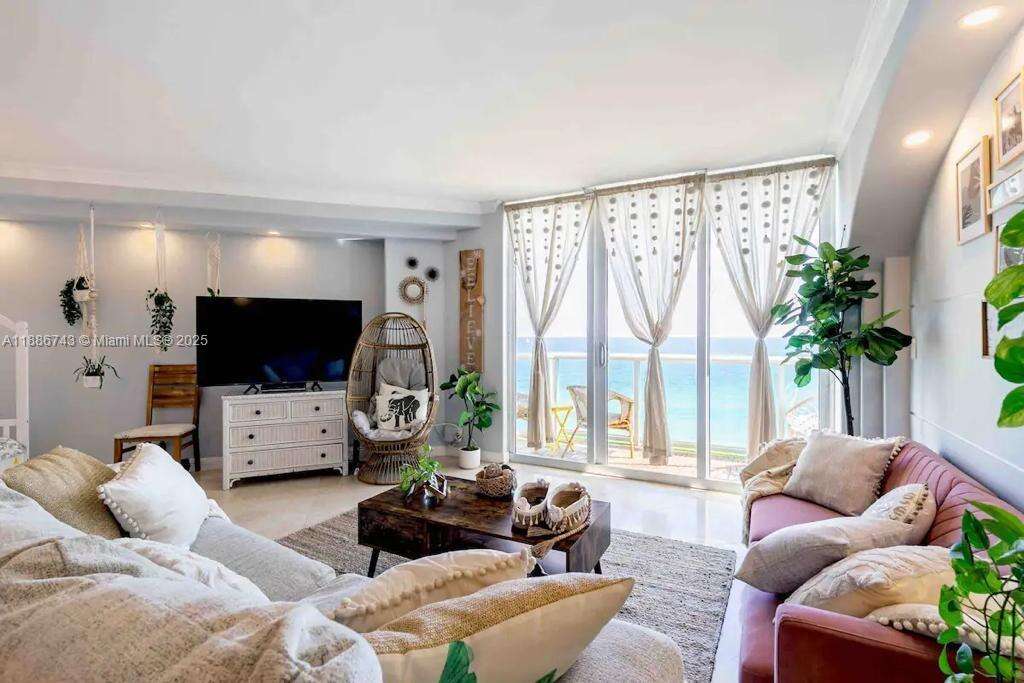 The Tides at 3901 Ocean Dr, Hollywood, FL 33019 - For Rent photo 1