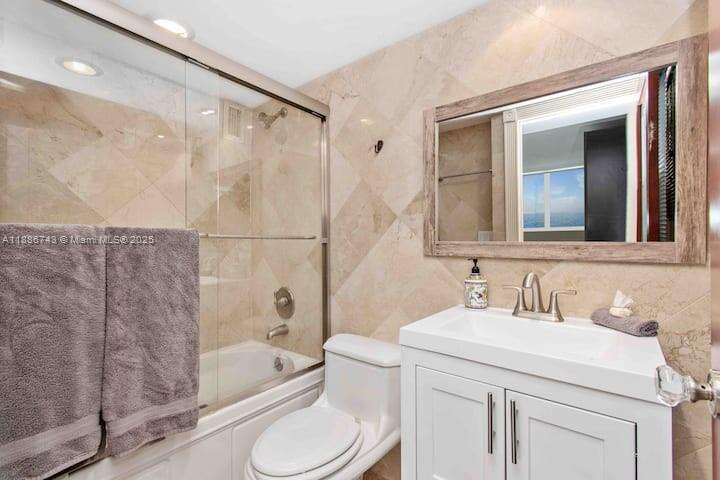 The Tides at 3901 Ocean Dr, Hollywood, FL 33019 - For Rent photo 16