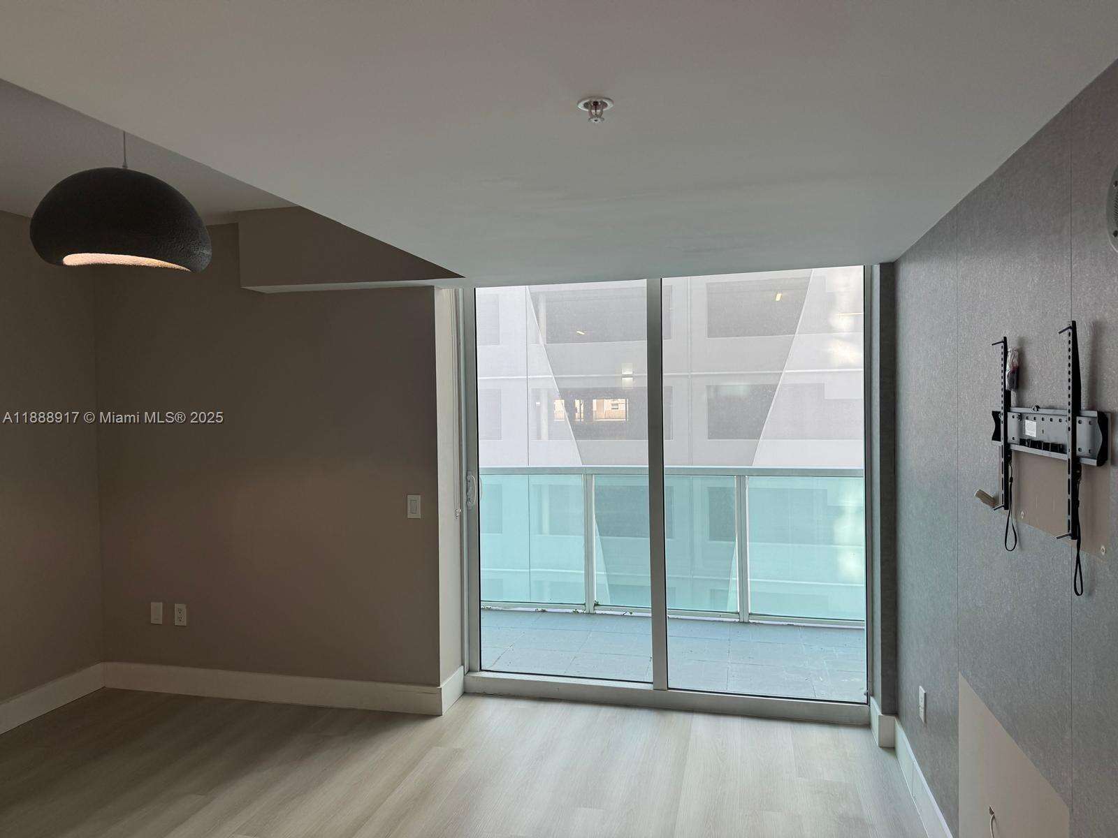 Brickell On The River at 41 5 St, Miami, FL 33131 - For Rent photo 14