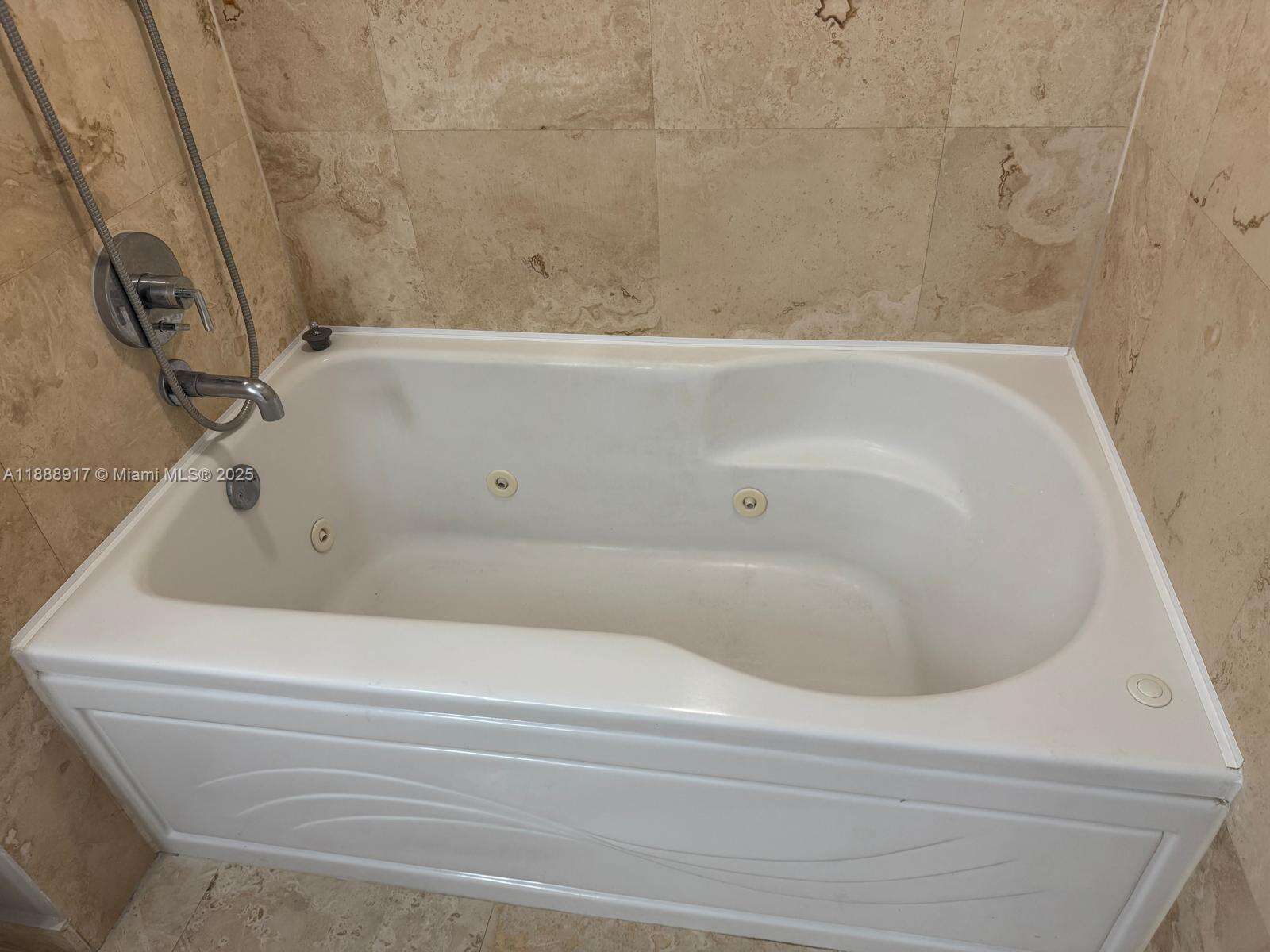 Brickell On The River at 41 5 St, Miami, FL 33131 - For Rent photo 21