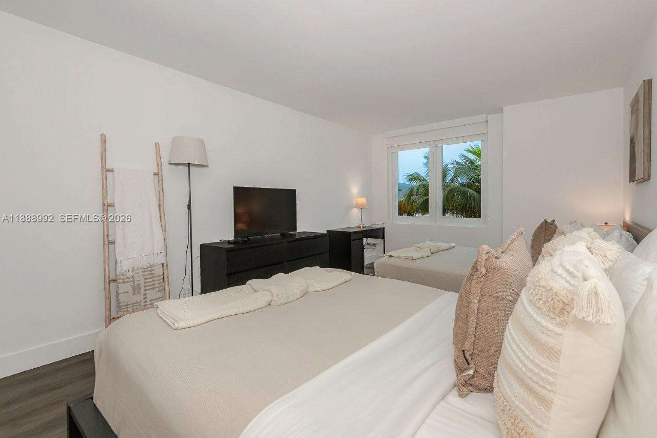 Roney Palace at 2301 Collins Ave, Miami Beach, FL 33139 - For Rent photo 21