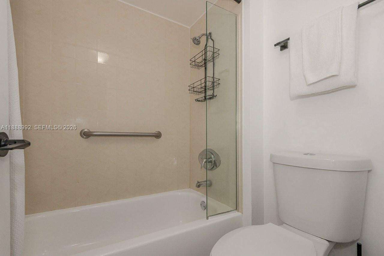 Roney Palace at 2301 Collins Ave, Miami Beach, FL 33139 - For Rent photo 25