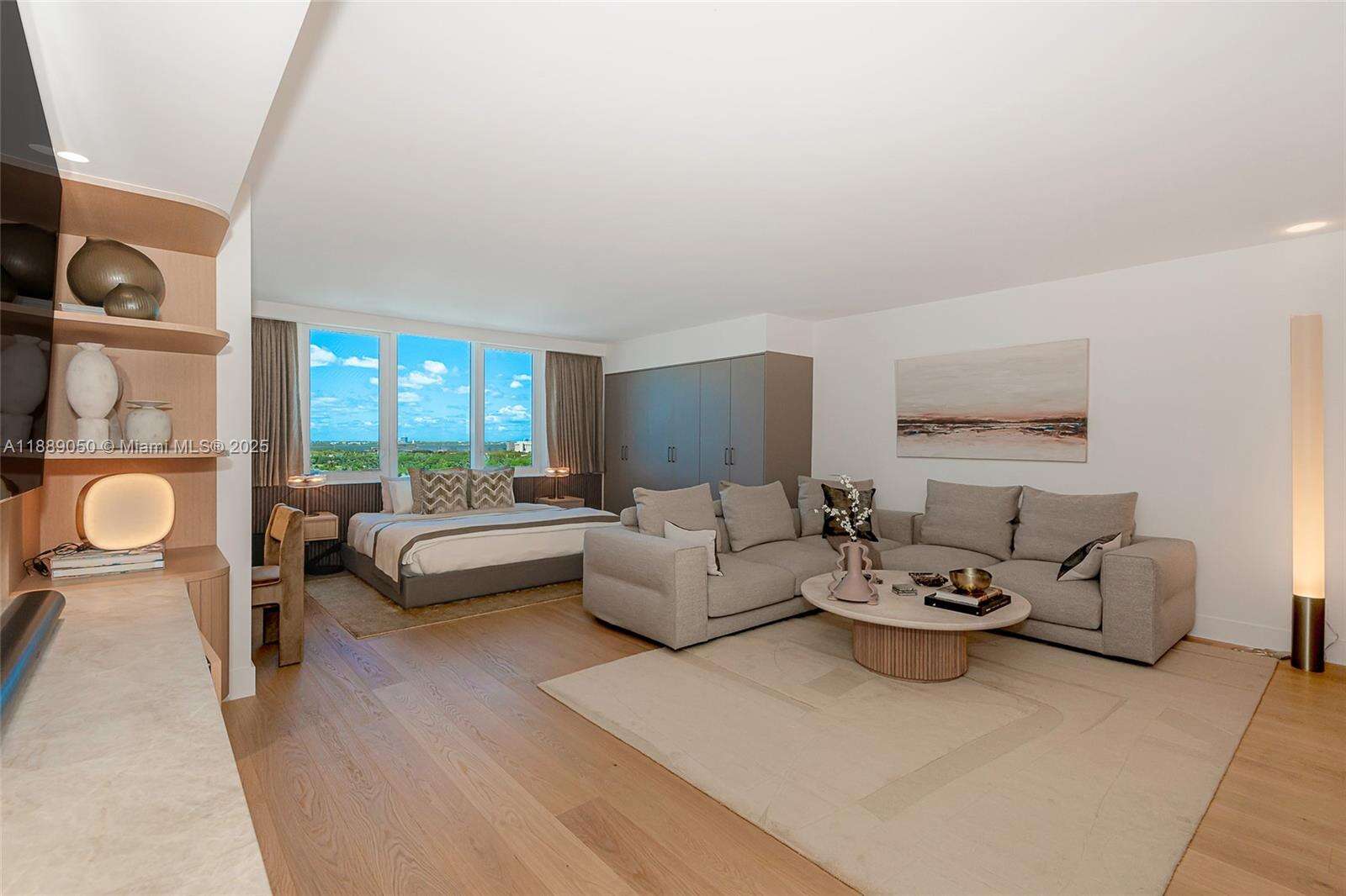 Roney Palace at 2301 Collins Ave, Miami Beach, FL 33139 - For Rent photo 1