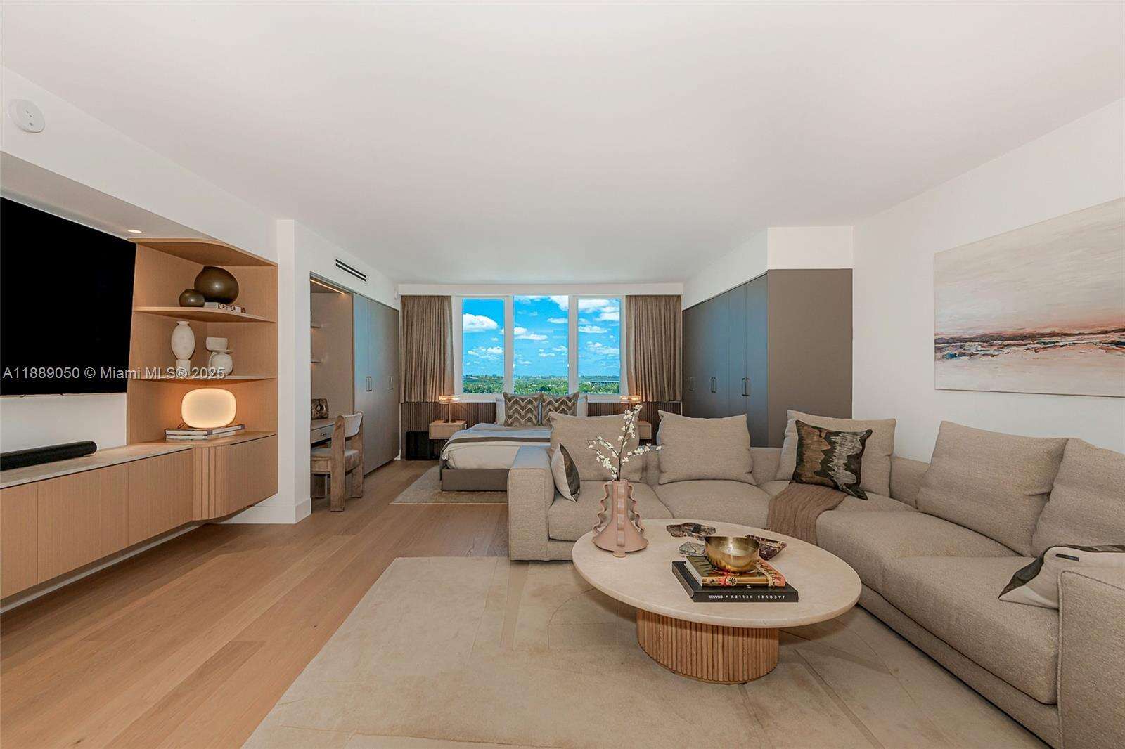 Roney Palace at 2301 Collins Ave, Miami Beach, FL 33139 - For Rent photo 2